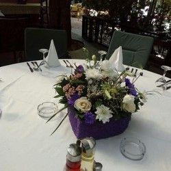 Dekoracija stola za svadbu
