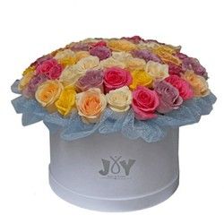Isporuka cveća - ruže u kutiji