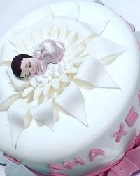 Rodjendanska torta sa fondanom i figuricom