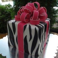 Svečana torta Egzotična poklon torta