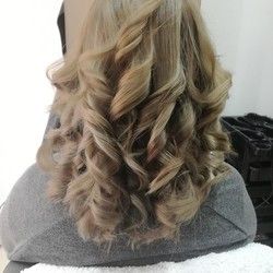Svečana frizura - lokne
