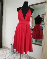 Crvena svečana haljina