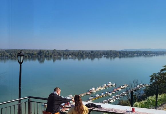 Na samoj obali Dunava