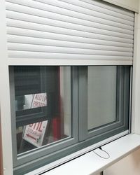 PVC prozori sa roletnama i komarnikom