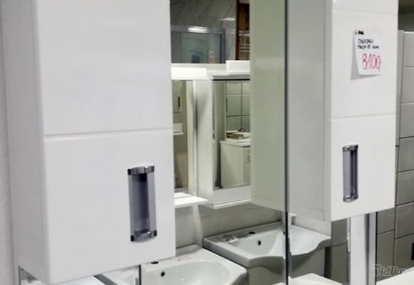 Kupatilsko ogledalo sa ormaricem
