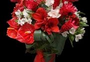 Dan zaljubljenih – 14.februar – Raskošan buket mešanog cveća