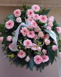 Cveće za groblje - Venac od naradzastog cveća