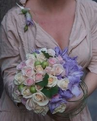 Bidermajeri - Bidermajer sa ružama u pastelnim tonovima