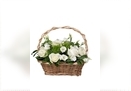 Cveće za rođenja - Bele ruže u korpi za ponosnu mamu