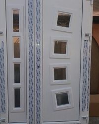 Dvokrilna bela ulazna pvc vrata sa staklom