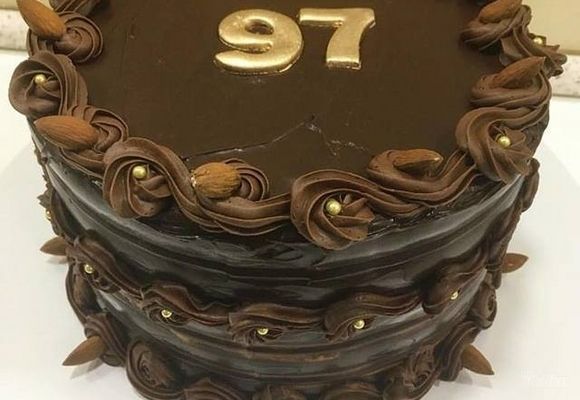 Svecana torta za 97 rodjendan