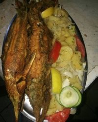 Ovo je riblji restoran čarda gde se jede najbolja riba u gradu!!!