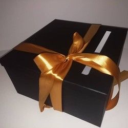Ukrasna kutija za poklon