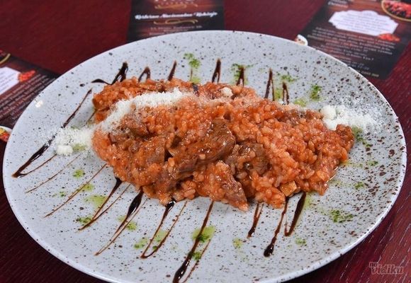 Rižoto sa biftekom i vrganjima je preporuka za Vas od strane šefa kuhinje restorana Taverna Faro