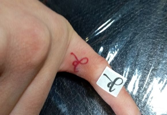 Tetovaža na prstima