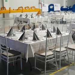 Rentiranje pravougaonih stolova za sve vrste slavlja