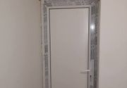 PVC sobna vrata sa svetlarnikom