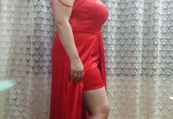 Crvena saten haljina iz tri dela