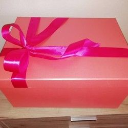 Ukrasna kutija kao savršen dar - dimenzije 40x30x20cm