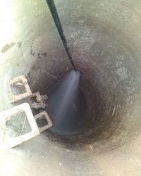 Masinsko odgusenje kanalizacije pod pritiskom