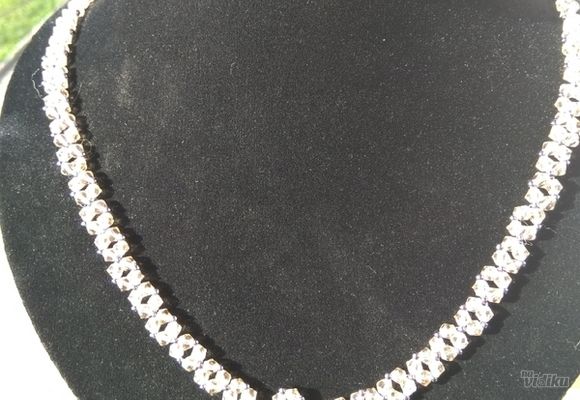 Ogrlica od Ceskih perlica