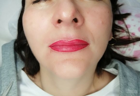 Trajna šminka usana