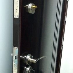 Sigurnosna vrata sa montazom Voždovac