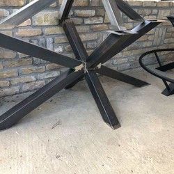 Metalne konstrukcije za trpezariski sto