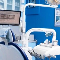 Oralna hirurgija - Stomatoloski centar Jovsic
