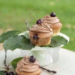 Novogodišnji kolači - čoko - višnje - Sisters Cupcakes