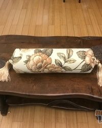 Dekorativni stilski valjak jastuk cvetni barok