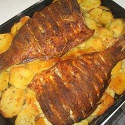 Pečenje ribe - šaran na krompiru - Ribarnica karma plus