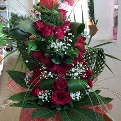 Buket ruža - crvene ruže - Gift šop i cvećara Neven
