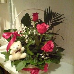 Ruže - aranžman sa crvenim ružama - Gift shop i cvećara Neven