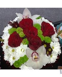 Cvetni aranžmani - aranžman sa crvenim ružama - Cvećara Čuvarkuća 2004