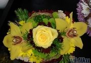 Cvetni aranžmani - aranžman sa žutom ružom - Cvećara Čuvarkuća 2004