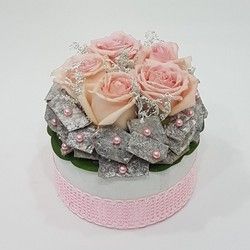 Dostava cveća - aranžman kutija sa ružama - Cvećara Flowers Silver Pack