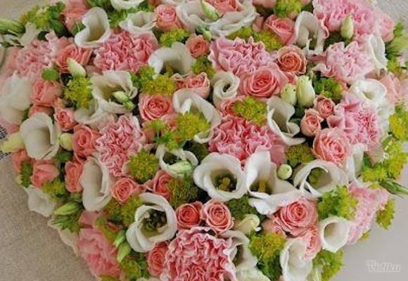 Dostava cveća - romantično srce za Dan zaljubljenih - Cvećara Quince Flower