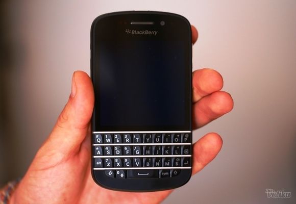 Otkup BlackBerry Q10 - Maconi Telefoni