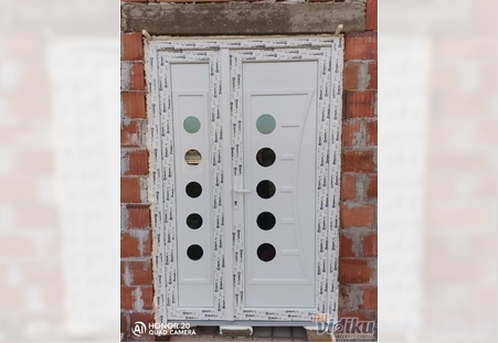 Vrata za kucu