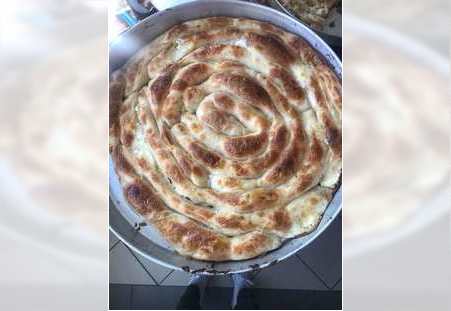 Pita od pecuraka ispod saca