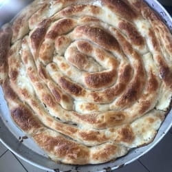 Pita od pecuraka ispod saca