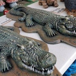 Krokodil betonska figura