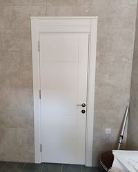 Bela sobna vrata Mladenovac