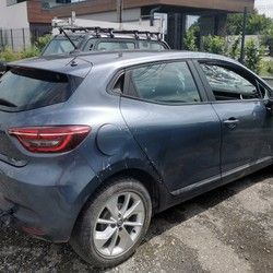 Reno clio 5 polovni delovi Beograd