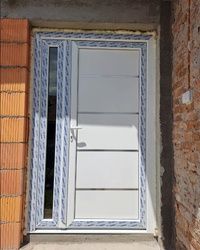 Ugradnja PVC ulaznih vrata Sabac