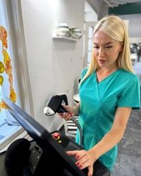 Da li je laserska epilacija rešenje za urasle dlačice?