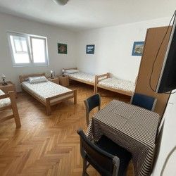 Dom za smestaj starih osoba u cetvorokrevetnim sobama