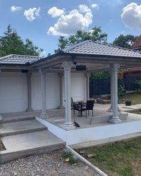 Grcki stubovi za letnjikovac