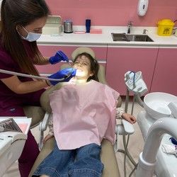 Zalivanje fisura Slavija